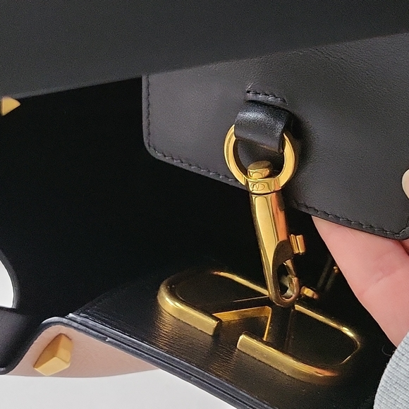 Valentino Garavani authentic beige leather tote/satchel - Picture 10 of 14